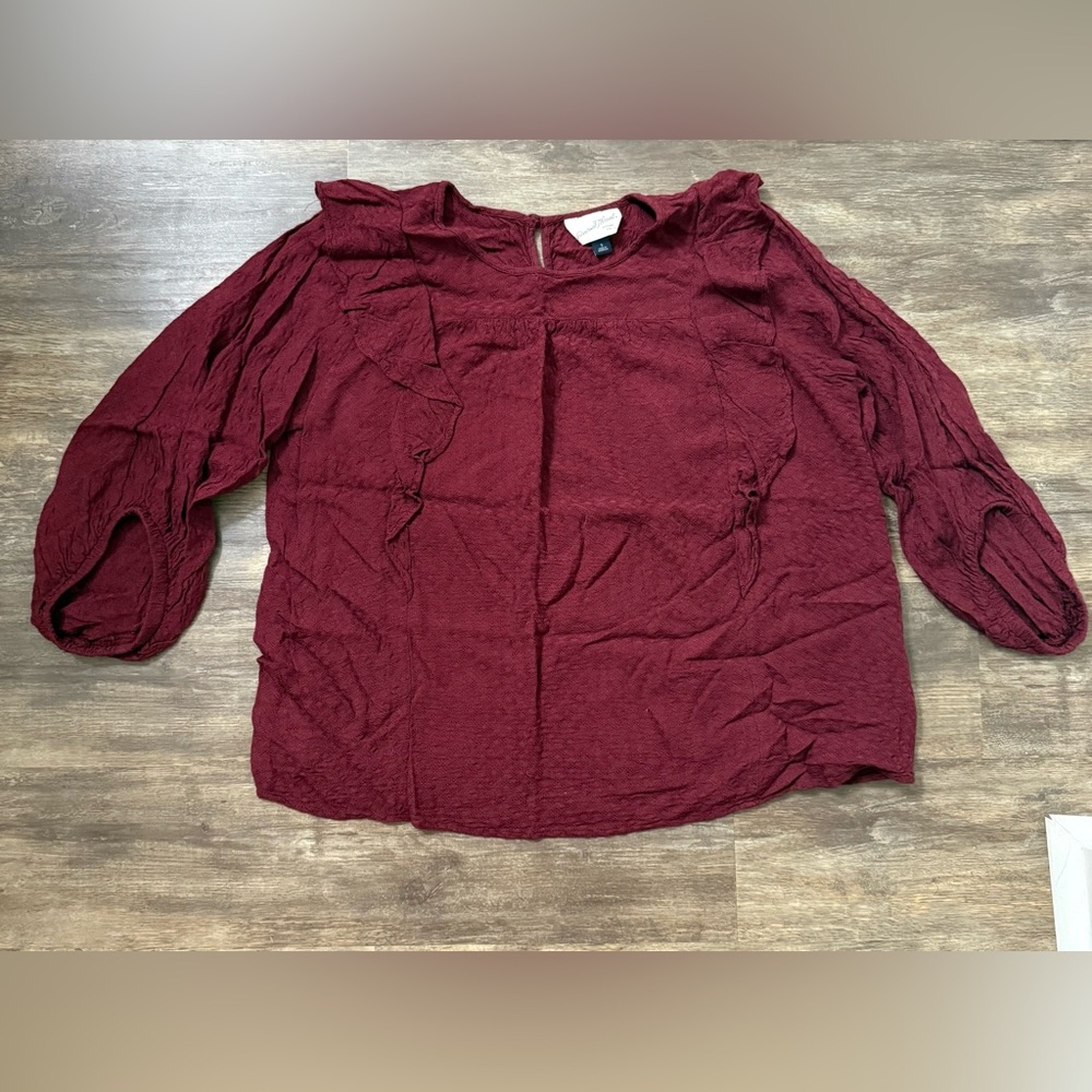 Universal Thread Ruffled Top